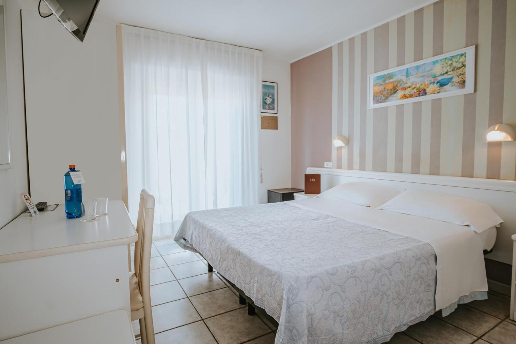 Hotel Gabriella Rimini Exteriör bild