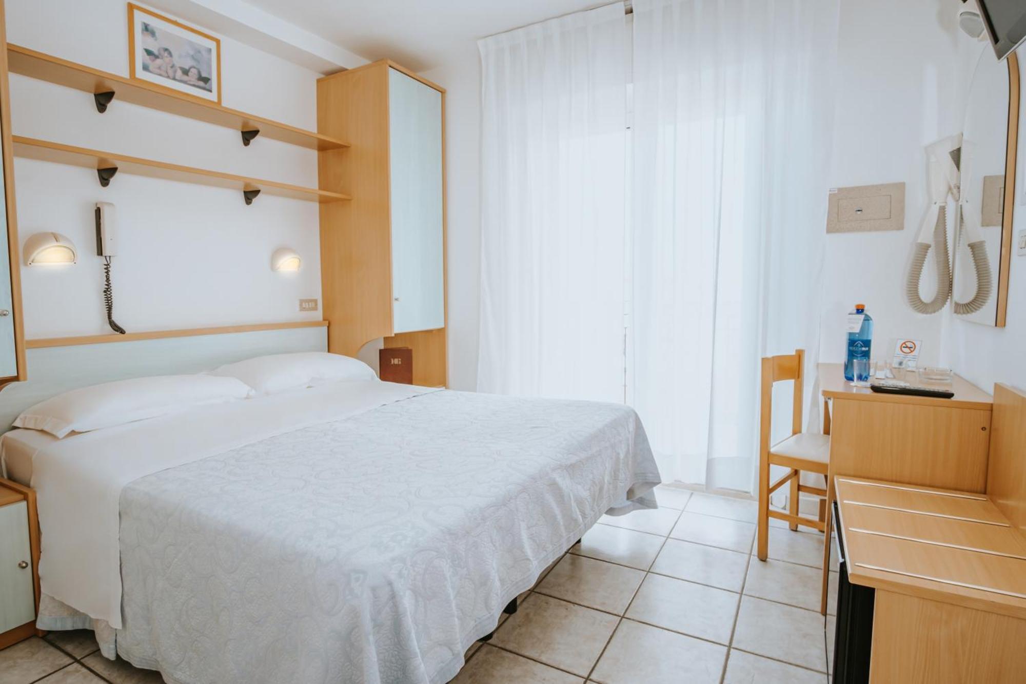 Hotel Gabriella Rimini Exteriör bild